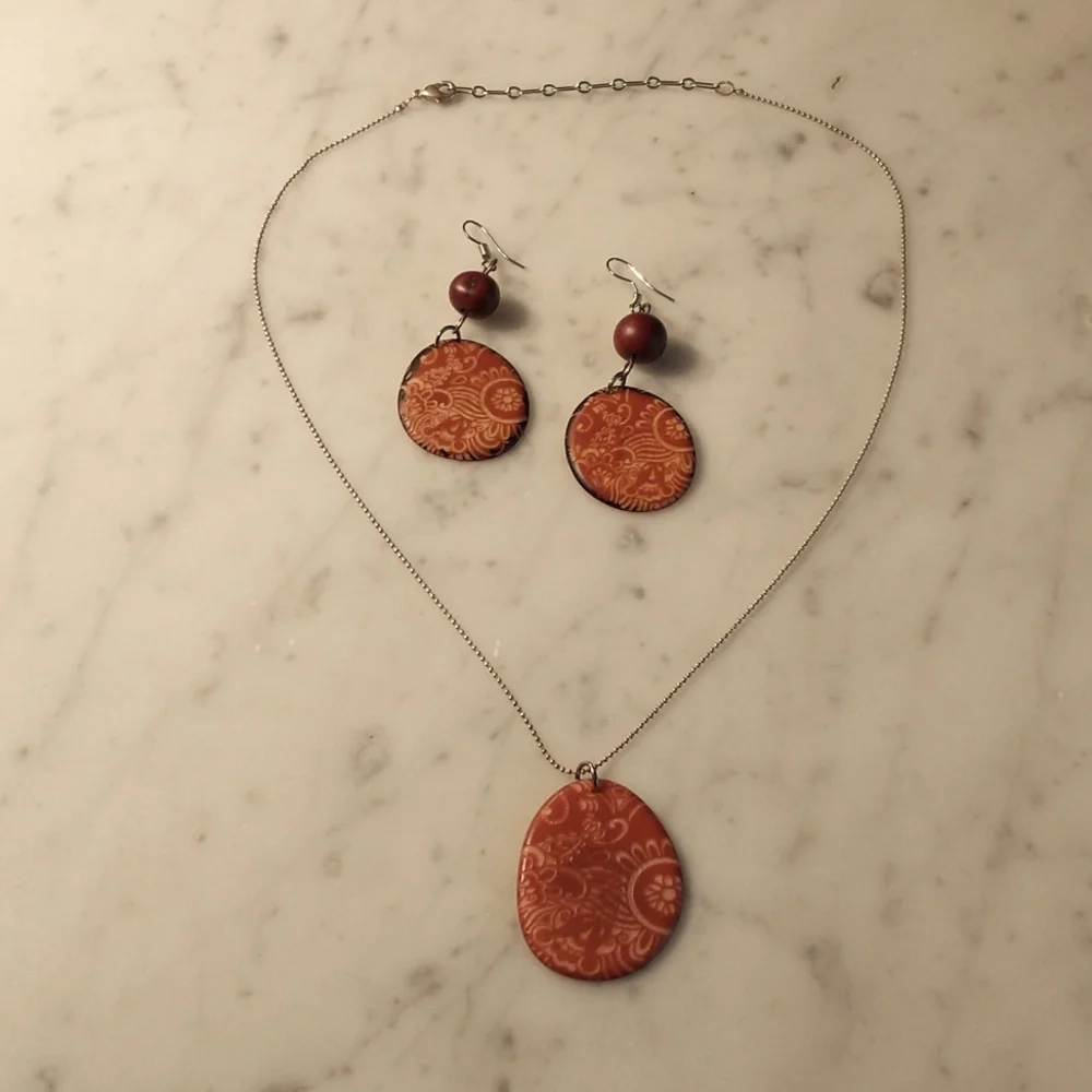 Ten Thousand Villages Necklace & Earring Set - Picture 1 of 6